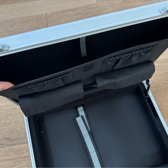 Halliburton Briefcase for Men - Picture 8 of 9